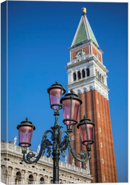 Old Fashioned Street Lamp in Venice Canvas Print by Chris Dorney