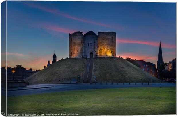 Cliffords tower Canvas Print by kevin cook