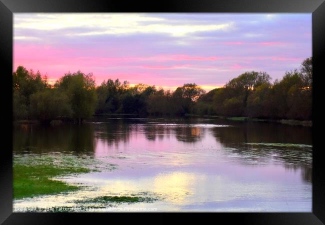 Oxfordshire sunset over the floods Framed Print by Julie Tattersfield