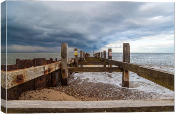 Storm clouds Lowestoft Canvas Print by Kevin Snelling