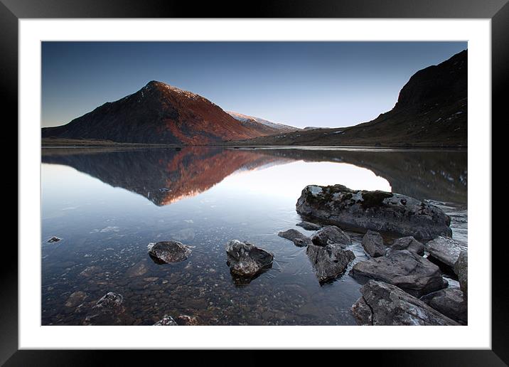 cwm idwal Framed Mounted Print by Rory Trappe