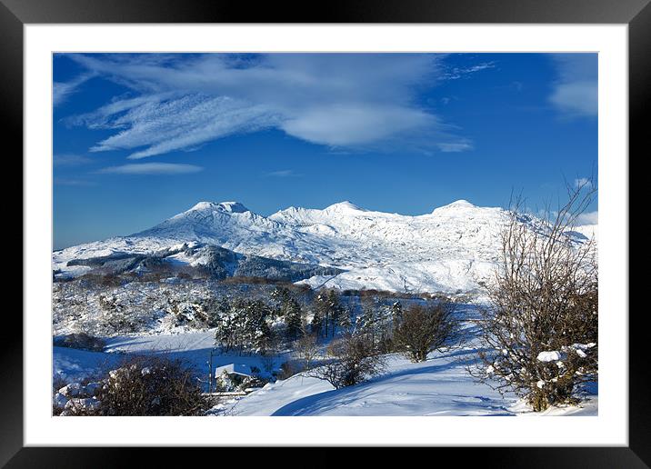 Moelwyn range at Blaenau ffestiniog Framed Mounted Print by Rory Trappe