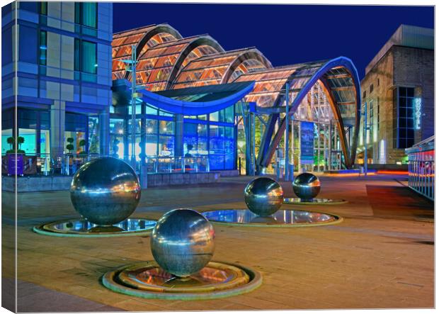 Winter Gardens and Millennium Square in Sheffield  Canvas Print by Darren Galpin