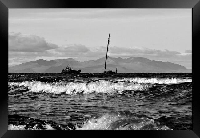 Ayr shipwreck Kaffir in the waves Framed Print by Allan Durward Photography
