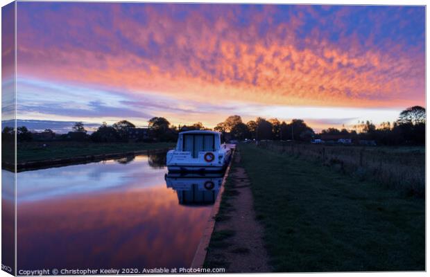 Thurne at dawn Canvas Print by Christopher Keeley