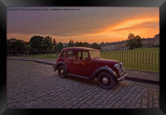 Royal Crescent Bath at sunset with an old fashioned car Framed Print by Duncan Savidge