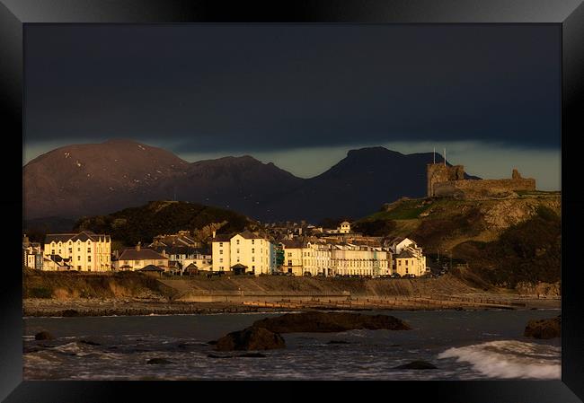 Criccieth January 2011 Framed Print by Rory Trappe