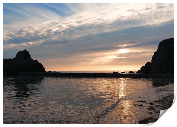 Hope Cove Sunset Print by Richard Fearon