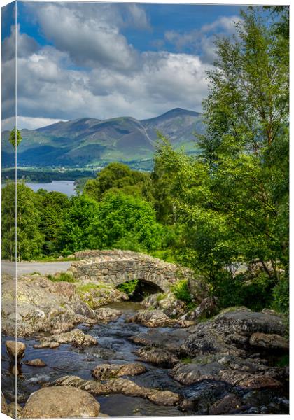 Ashness Bridge lake district Canvas Print by chris smith