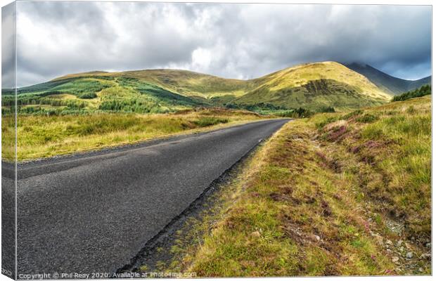 A road with a view Canvas Print by Phil Reay