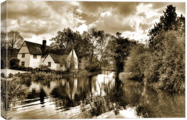 Willy Lott's Cottage - Flatford Mill Canvas Print by David Stanforth