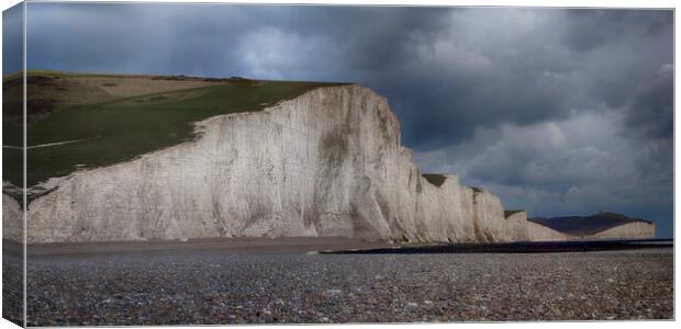 Seven Sisters, Cuckmere Haven Canvas Print by Phil Clements