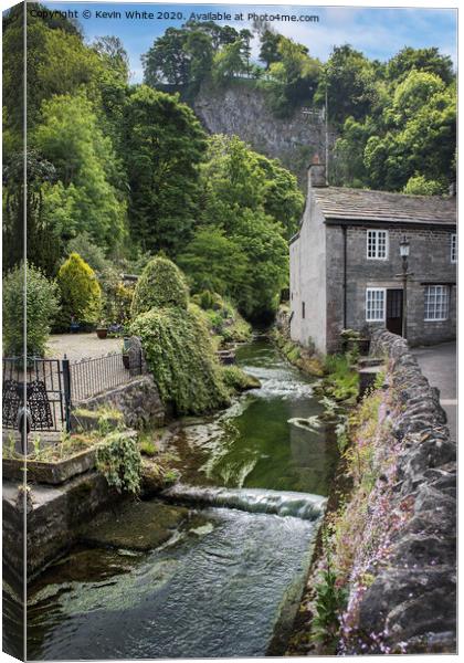 Peakshole Water Derbyshire Canvas Print by Kevin White