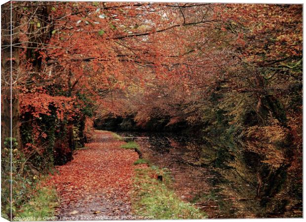 Autumn on Neath Canal Canvas Print by Gareth Lovering