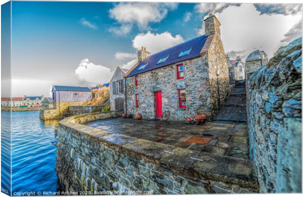 Scalloway seafront stone house Canvas Print by Richard Ashbee
