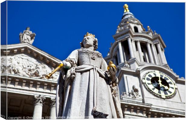 Queen Anne Statue infront of St. Paul's Cathedral Canvas Print by Chris Dorney
