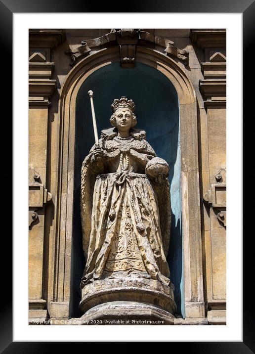 Queen Elizabeth I Statue on Fleet Street in London Framed Mounted Print by Chris Dorney
