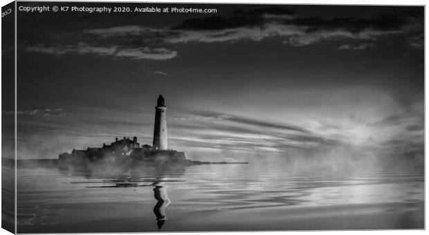 Iconic St Mary's Lighthouse on Northumberland Coas Canvas Print by K7 Photography