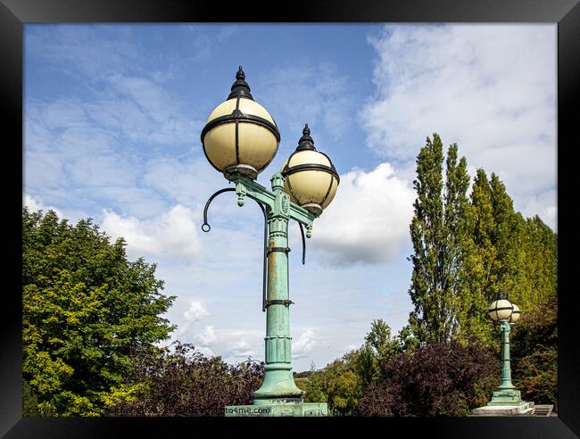 Steet lamps on Reading Bridge Framed Print by David Belcher