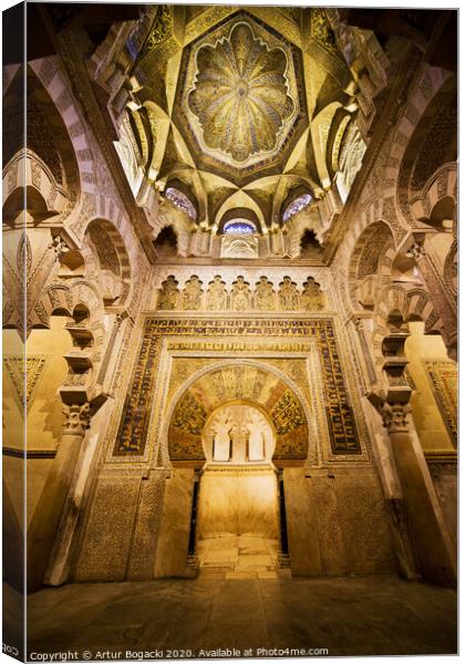 Mihrab and Ceiling of Mezquita in Cordoba Canvas Print by Artur Bogacki