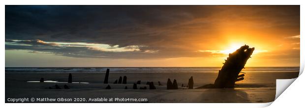 Landscape panorama ship wreck on Rhosilli Bay beach in Wales at sunset Print by Matthew Gibson