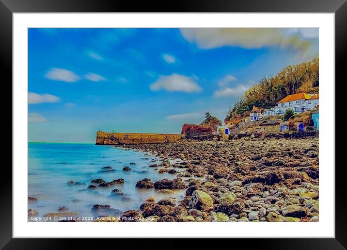 Babbacombe beach ,in Devon. Framed Mounted Print by Ian Stone