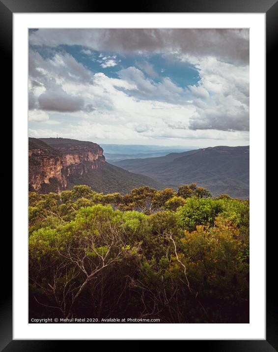 View of the Jamison Valley across the Blue Mountains from the Wentworth Falls lookout, Wentworth Falls, New South Wales, Australia Framed Mounted Print by Mehul Patel