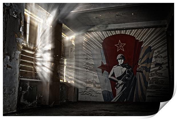 The light shines again on the Soviets Print by Nathan Wright