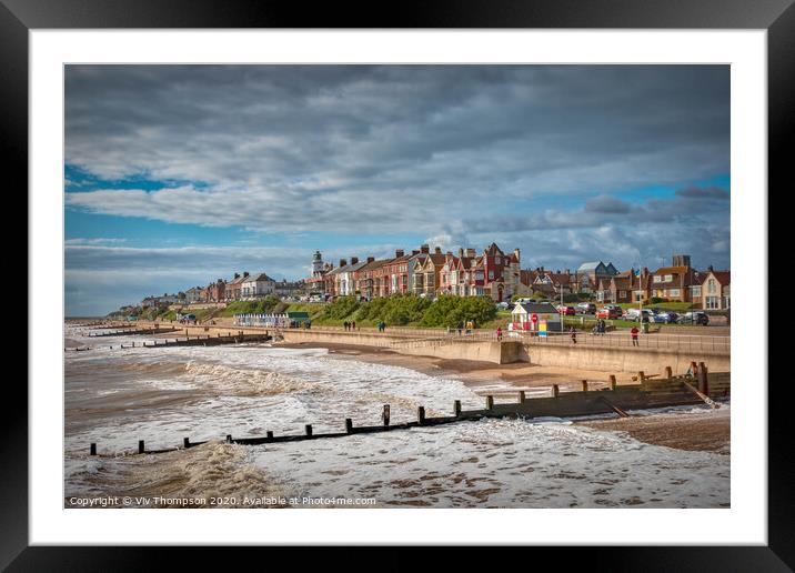 Southwold Beach Framed Mounted Print by Viv Thompson
