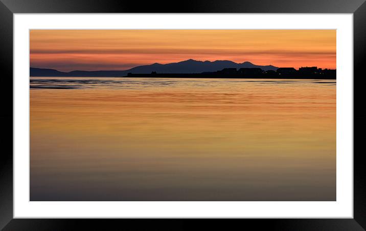 Isle of arran sunset Framed Mounted Print by Chris Wright