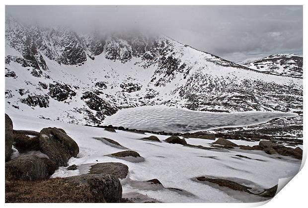 Lochnagar in the spring Print by alan bain