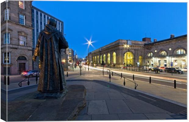 Newcastle Central Station Canvas Print by Rob Cole