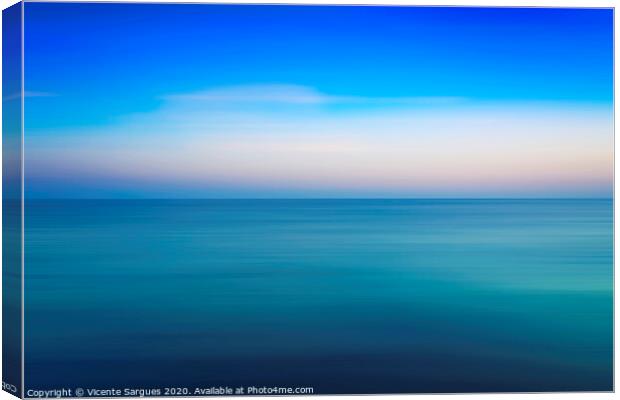 Blue sea at sundown Canvas Print by Vicente Sargues