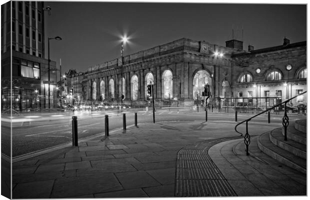 Newcastle Central Station Canvas Print by Rob Cole