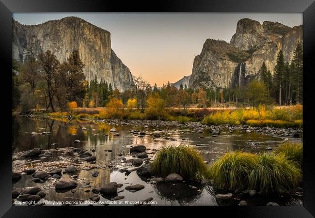 Yosemite Valley at dawn from Valley View Framed Print by harry van Gorkum