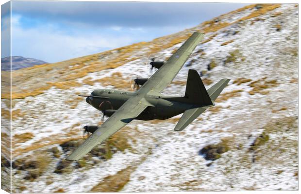 RAF C130 Low Level Canvas Print by Oxon Images