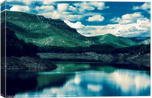 Mountains by the lake Canvas Print by Vicente Sargues