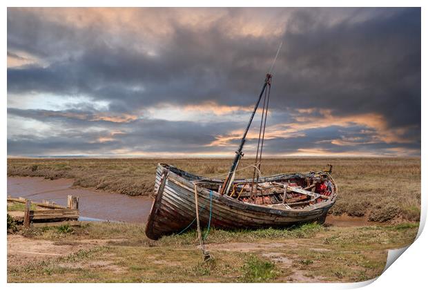 Old Boat at Thornham Staithe Print by Kevin Snelling