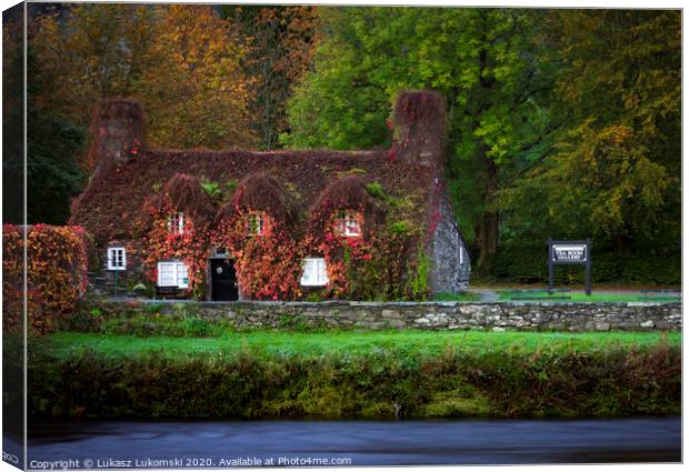 Llanrwst Tea Room Canvas Print by Lukasz Lukomski