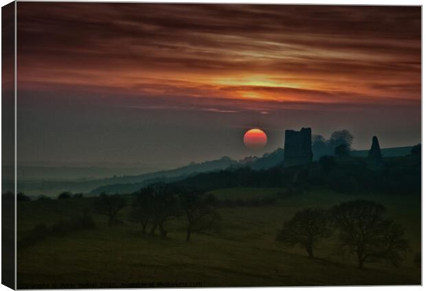 Sunset at Hadleigh Castle, Essex, UK. Canvas Print by Peter Bolton