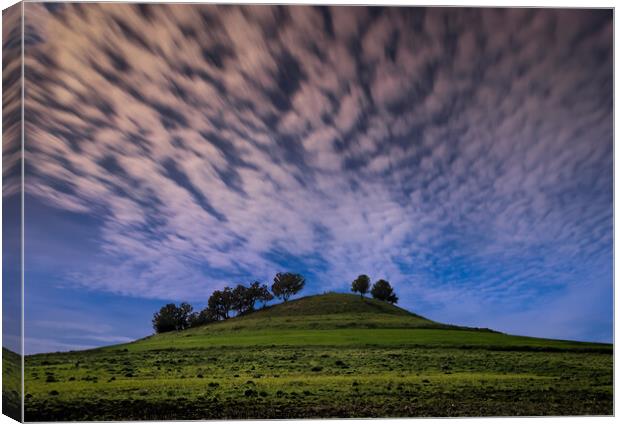Cloudy Long exposure Sky  Canvas Print by Moe Dhia Merazka