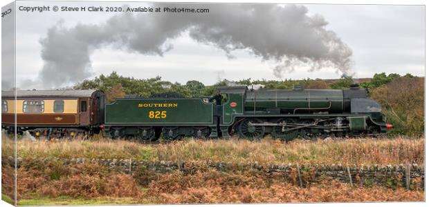 Southern Railway S15 Number 825 Canvas Print by Steve H Clark