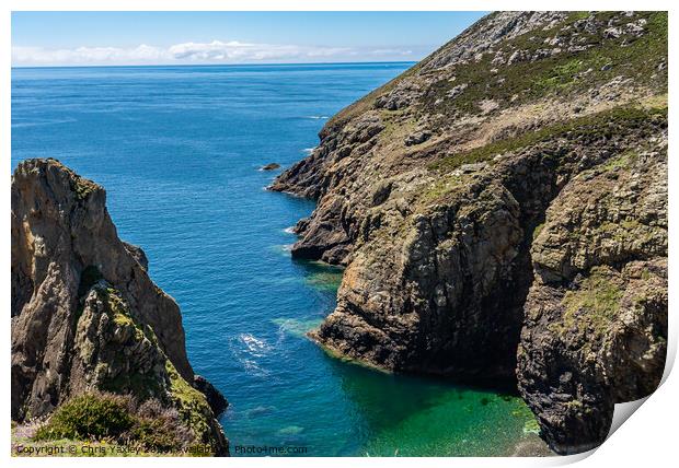 Rugged bay, Ramsey Island Print by Chris Yaxley