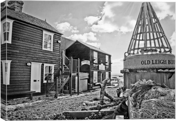 Old wooden cottages at Leigh on Sea, Essex, UK.  Canvas Print by Peter Bolton