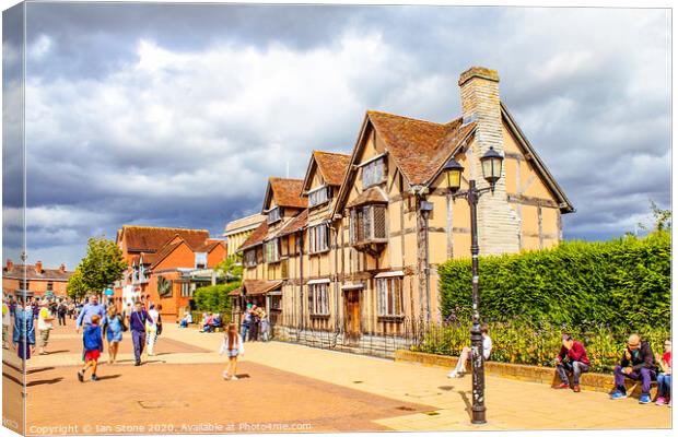 Shakespeare’s birthplace  Canvas Print by Ian Stone