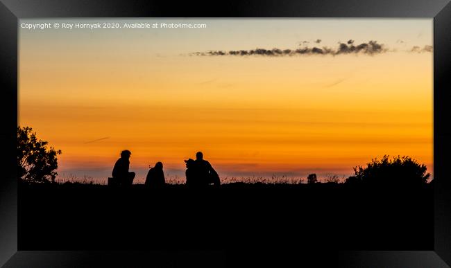 people watching the sunset Framed Print by Roy Hornyak