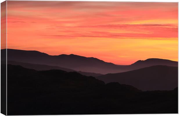 Sunset Mountain layers, The Lake District Canvas Print by Dan Ward