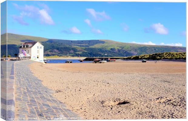 Cafe beach and mountains at Barmouth in Wales. Canvas Print by john hill
