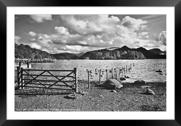Crow Park Shoreline Monochrome Framed Mounted Print by Ian Lewis