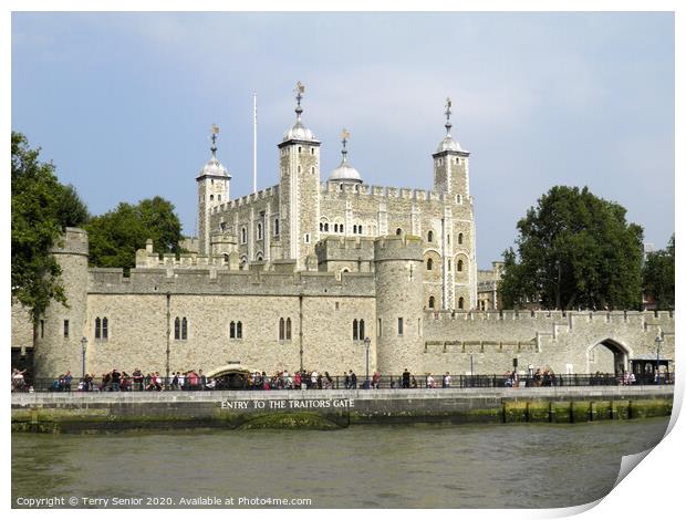 The Tower of London with Entry to Traitors Gate Print by Terry Senior